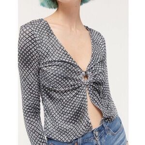 Urban Outfitters black & white keyhole v-neck long sleeve stretch top